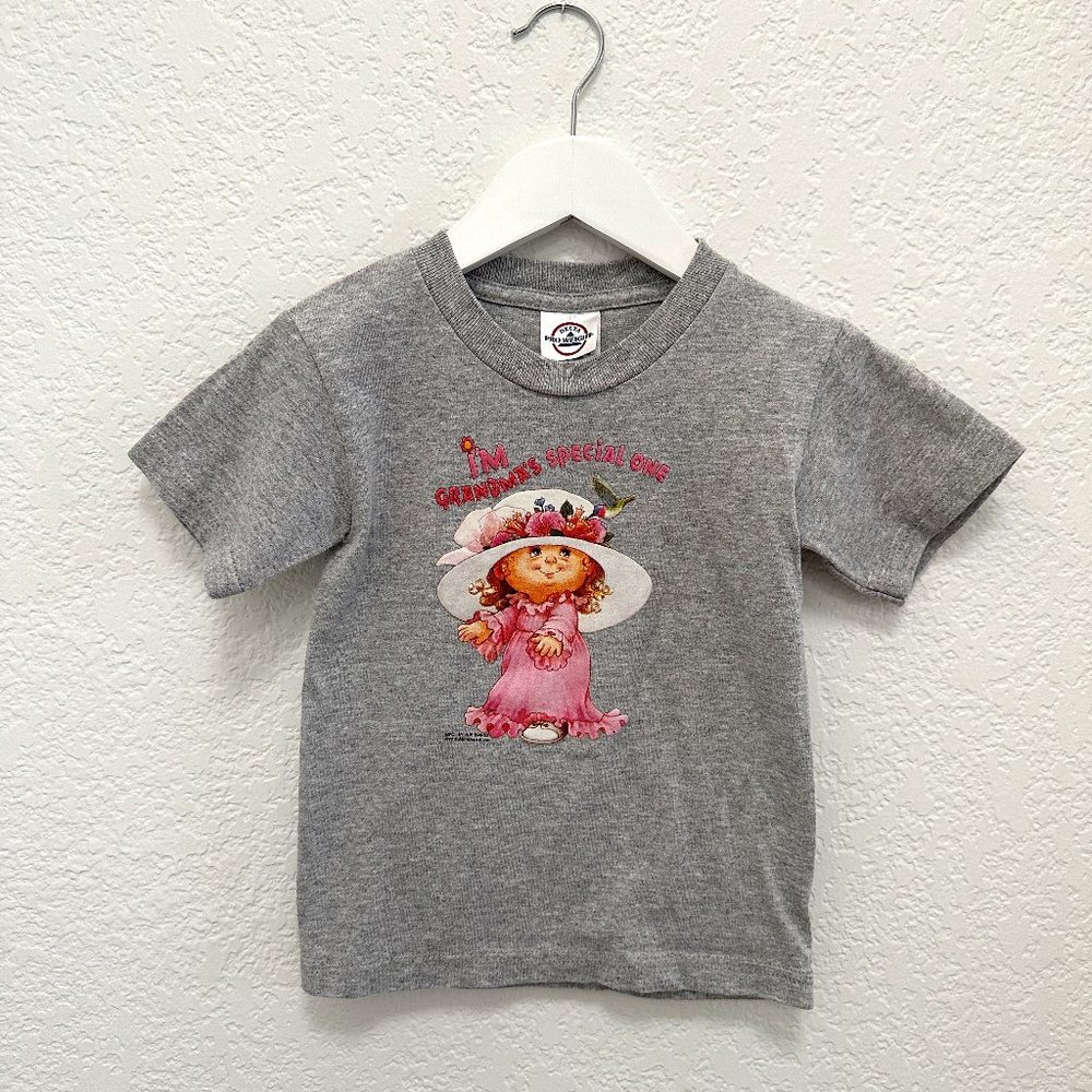 Vintage 90s "I'm Grandma's Special One" 1999 Morehead Graphic Tee 2/4T